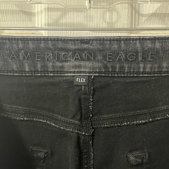 American Eagle Men's Black Denim Shorts - Picture 3 of 4